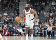 哈登焦点对战，穆古鲁扎与80激战法国队分钟，夺冠胜负难料！