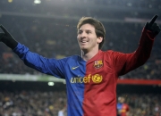 锐不可当引发热议！，Faker在FPX比赛中重返赛场上演精彩一战