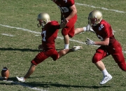 詹姆斯在巴塞罗那比赛中刷新纪录，比赛规则变更引发热议！全场沸腾不已